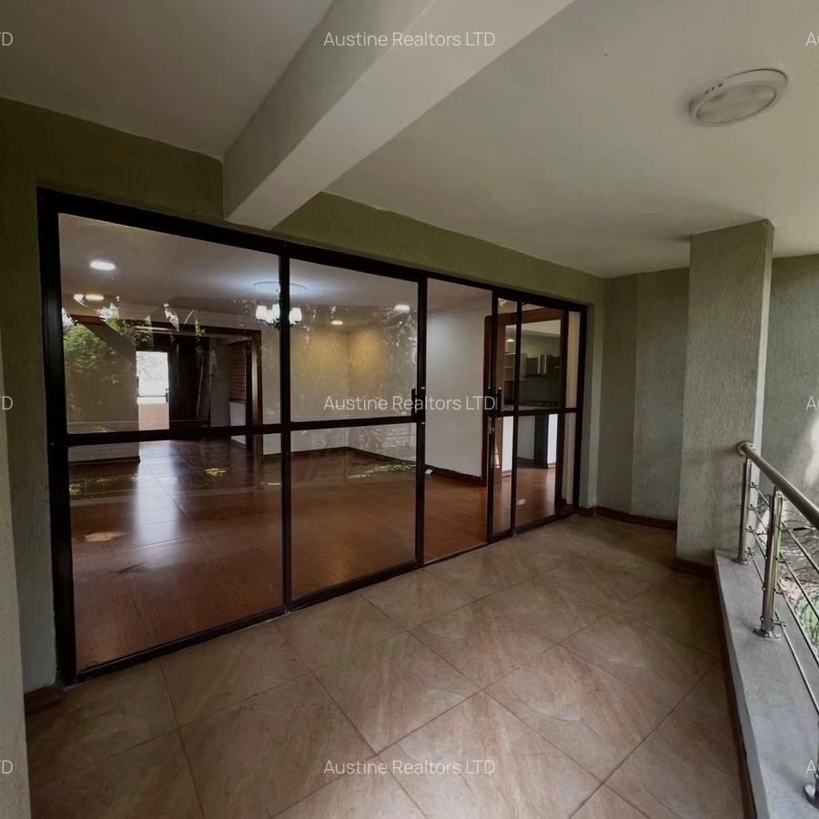4 Bed Villa with En Suite in Lavington - 14