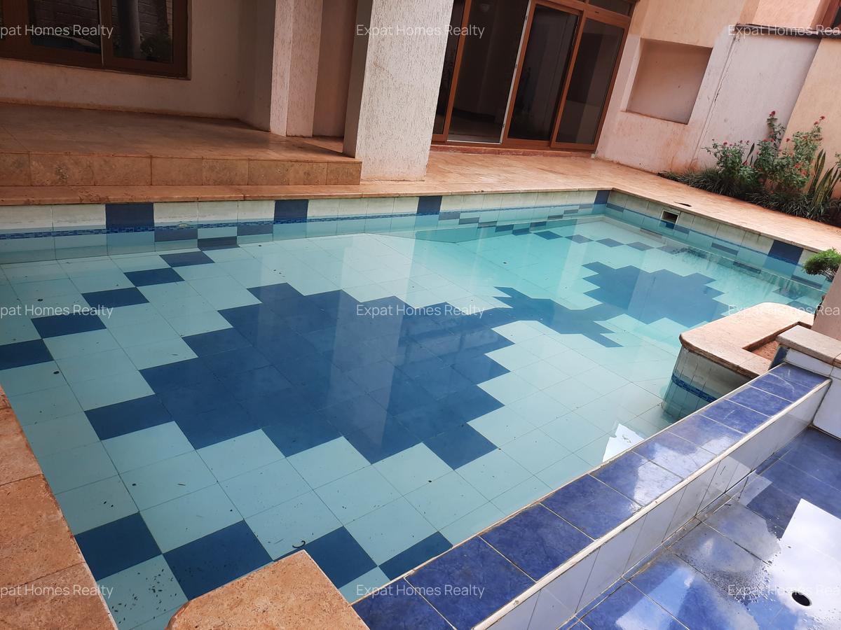 4 Bed Villa with En Suite in Lavington - 13