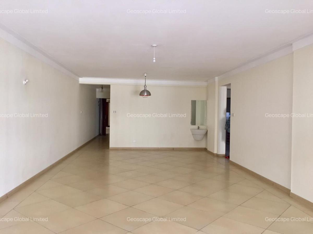 3 Bed Apartment with En Suite in Westlands Area - 4