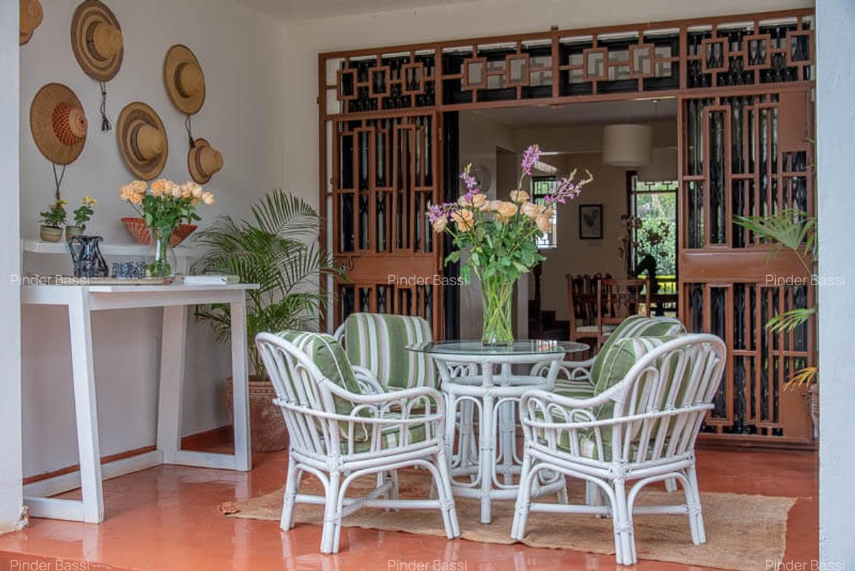 4 Bed House with En Suite in Runda - 10