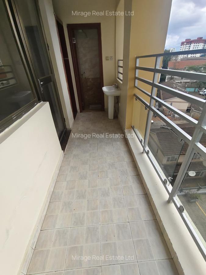 3 Bed Apartment with Swimming Pool in Kilimani - 14