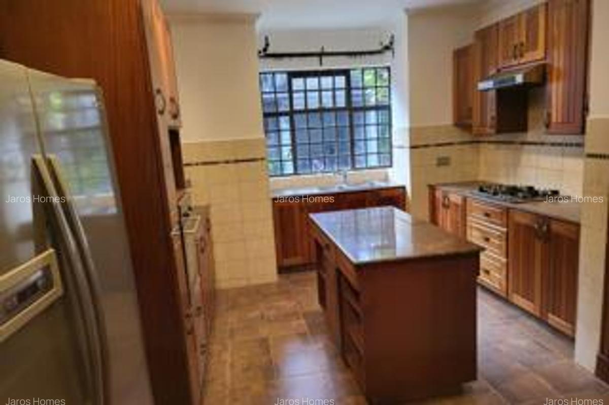 4 Bed Townhouse with En Suite at Peponi Road - 7