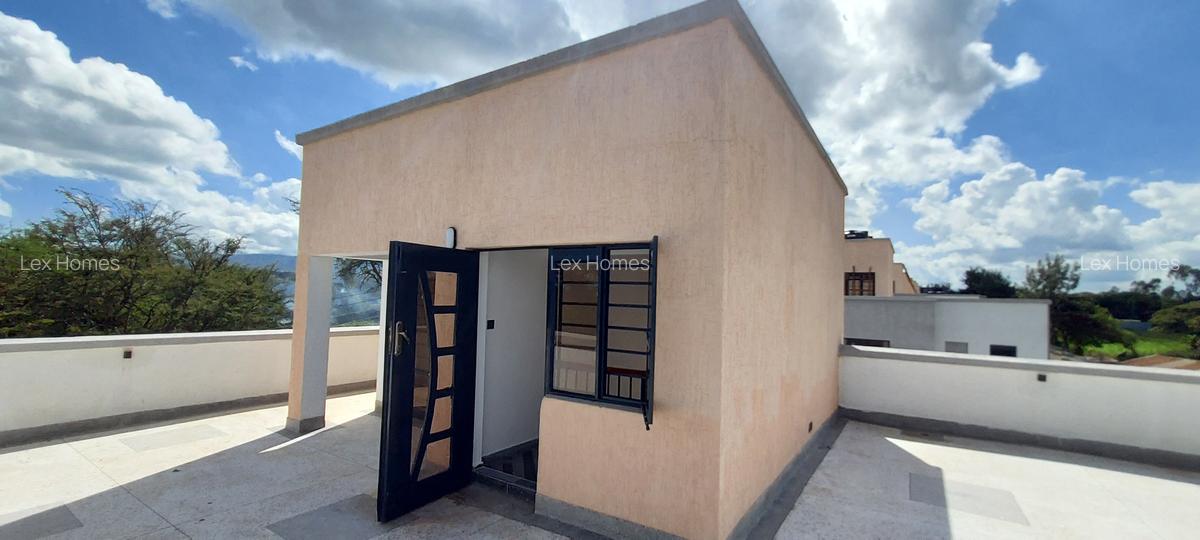 4 Bed House with En Suite at Rimpa Road - 19