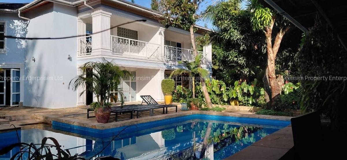 5 Bed House with En Suite in Runda - 20