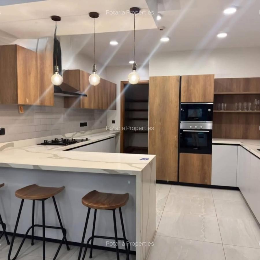 4 Bed Apartment with En Suite in Spring Valley - 8