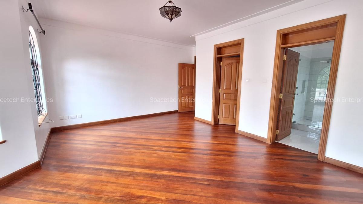 4 Bed House with En Suite in Nyari - 3