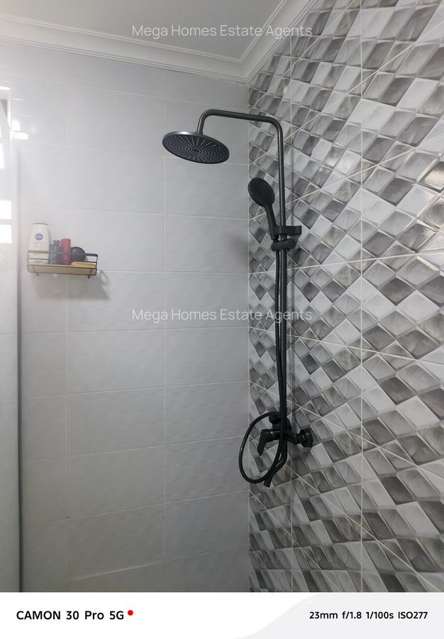 Serviced 1 Bed Apartment with En Suite in Runda - 5