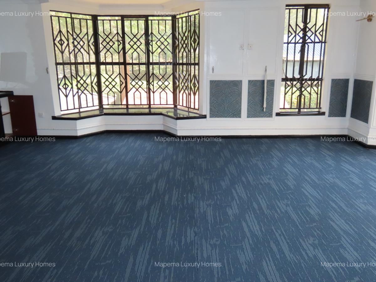 5 Bed House with En Suite at Kerarapon - 17