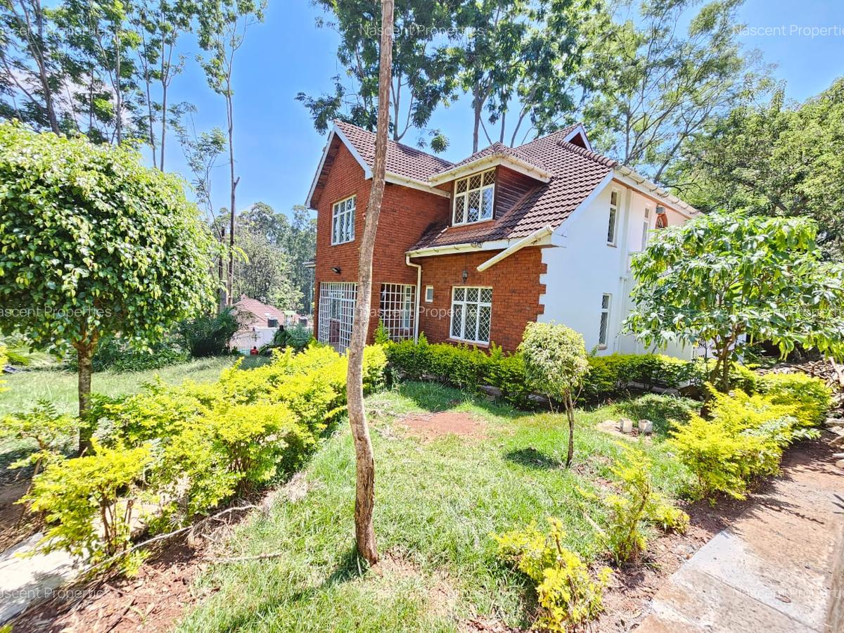 5 Bed House with En Suite in Rosslyn - 1