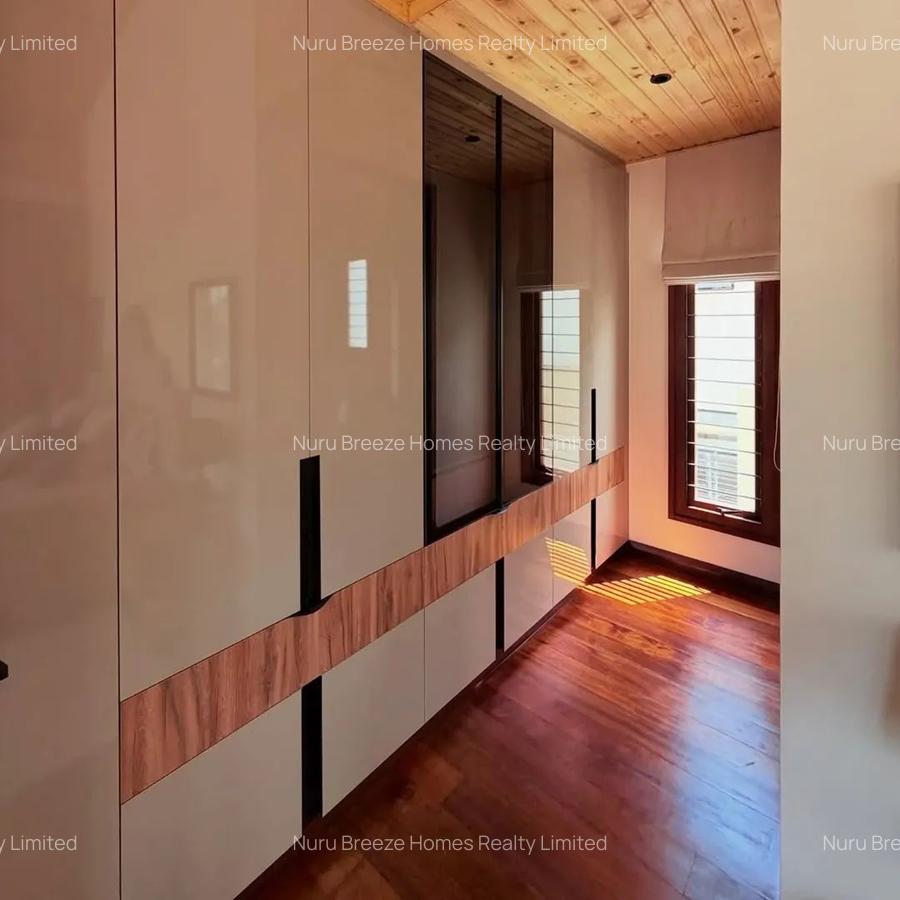 4 Bed Villa with En Suite in Runda - 14