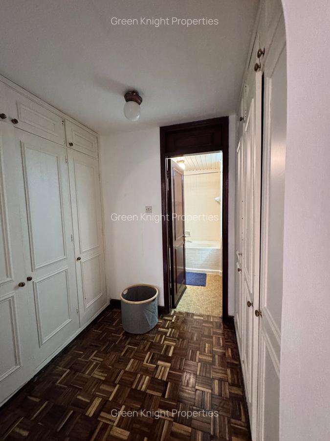 Serviced 3 Bed Apartment with En Suite in Westlands Area - 13
