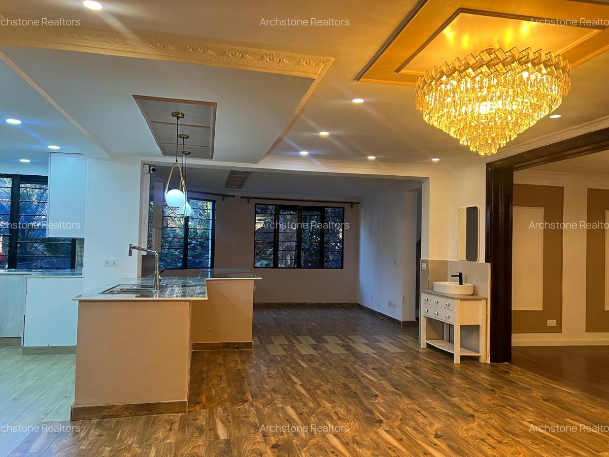 6 Bed House with En Suite in Runda - 5