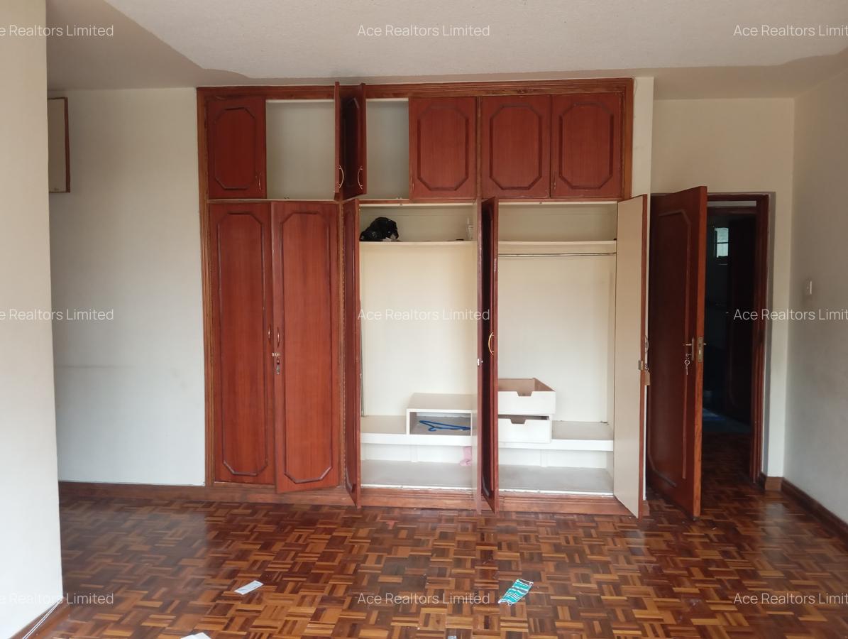 3 Bed Apartment with En Suite at Westlands Road - 8