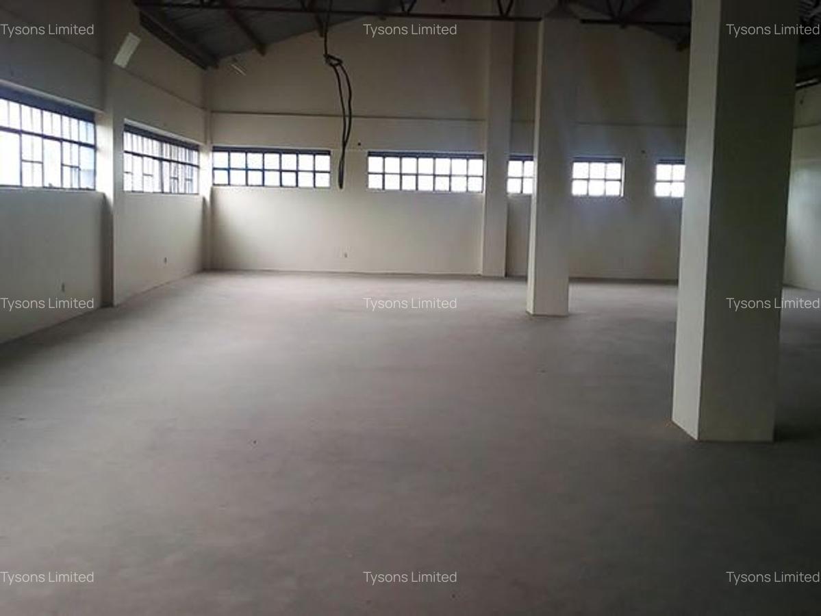 Warehouse with Service Charge Included in Ngara - 4