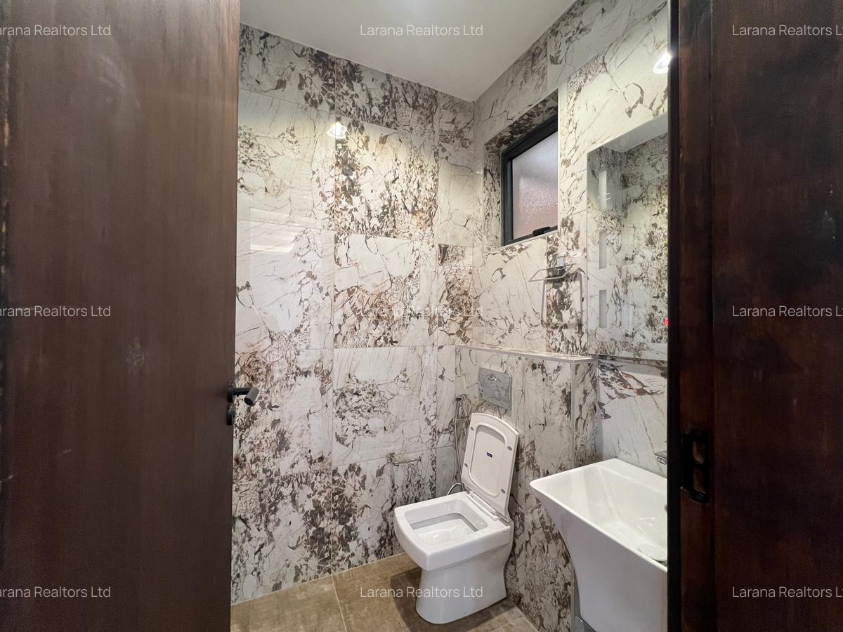 2 Bed Apartment with En Suite at Brookside Dr - 4