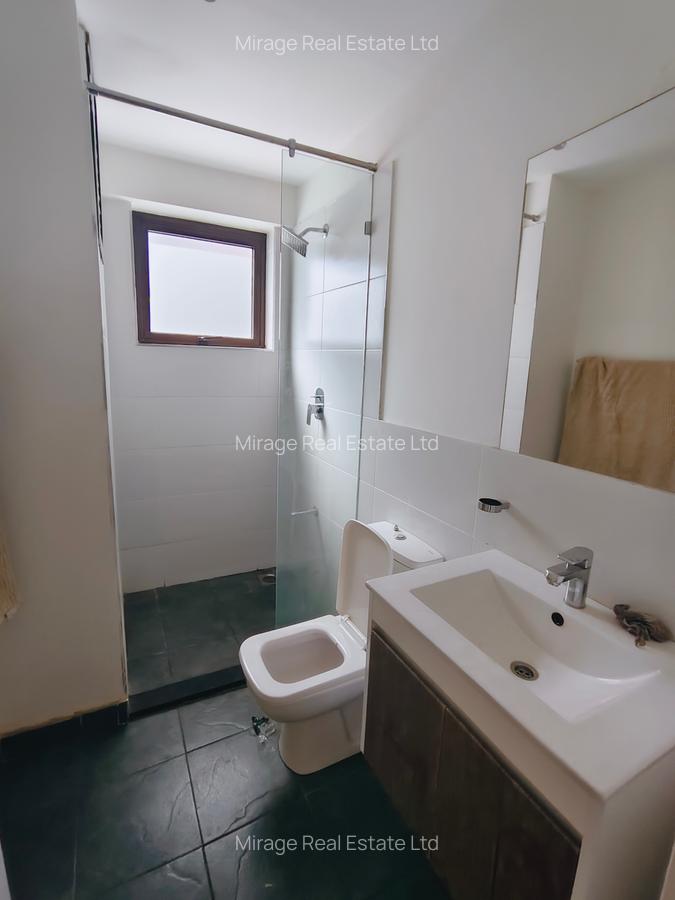 3 Bed Apartment with Swimming Pool in Garden Estate - 13