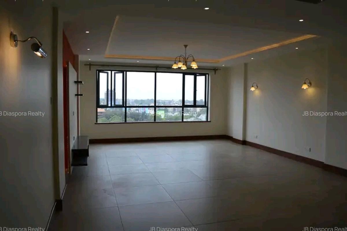 3 Bed Apartment with En Suite at 2Nd Parklands Avenue - 2