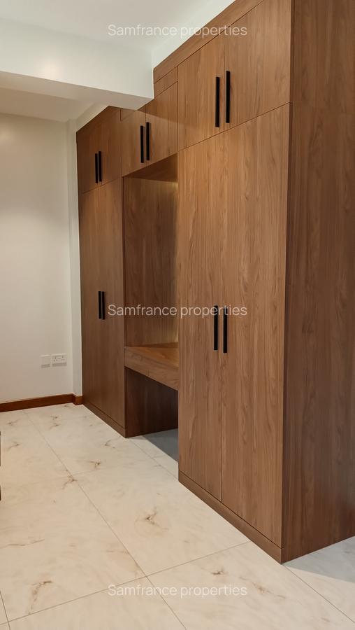 3 Bed Apartment at Links Road - 13