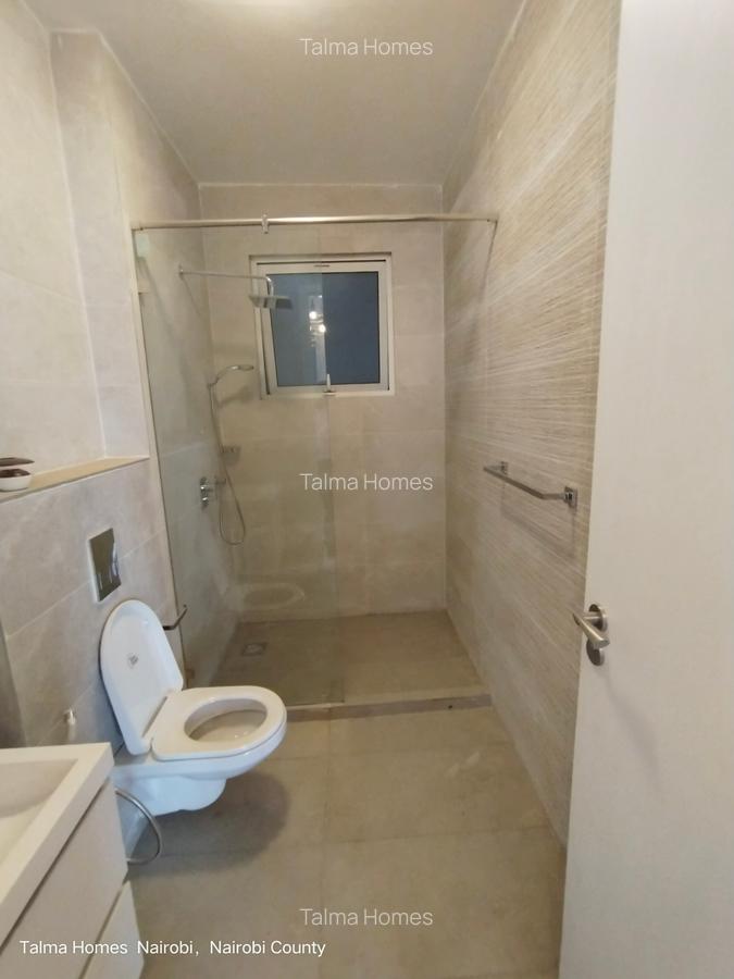 3 Bed Apartment with En Suite at Facing Lavington - 10