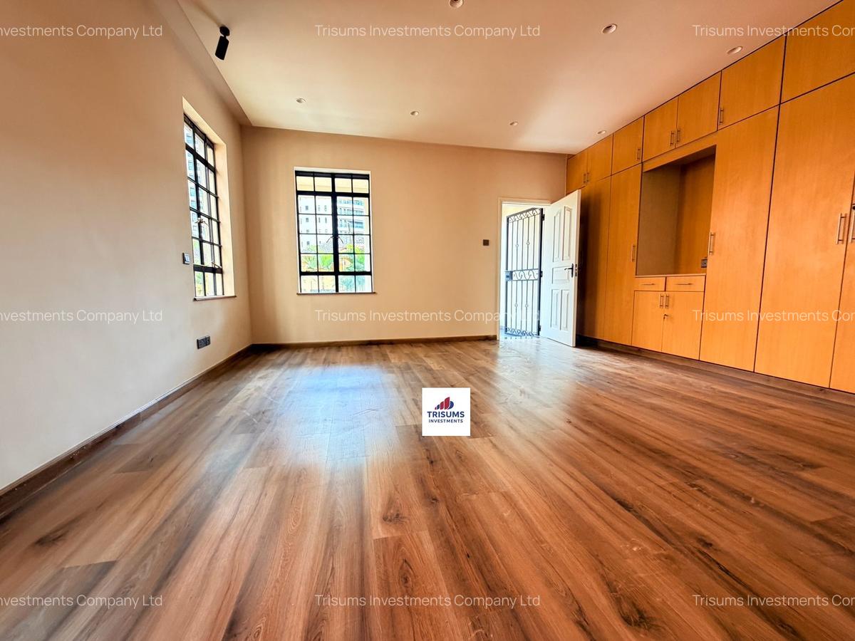 4 Bed Apartment with En Suite in Westlands Area - 6