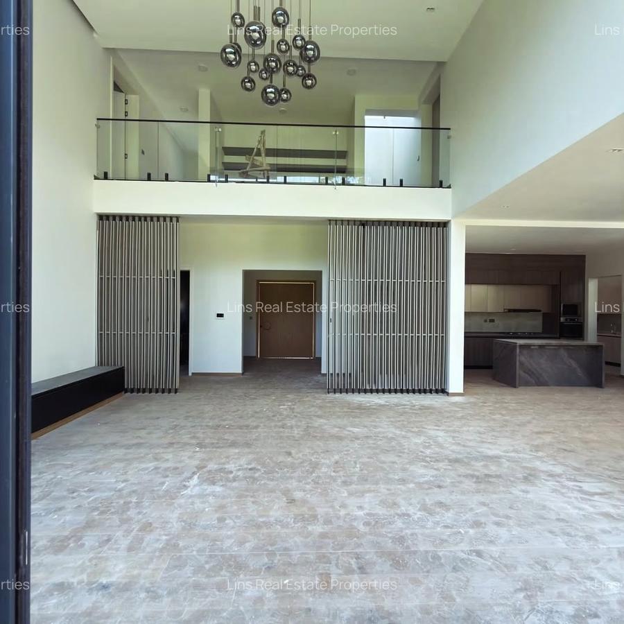 5 Bed Townhouse with En Suite in Runda - 10