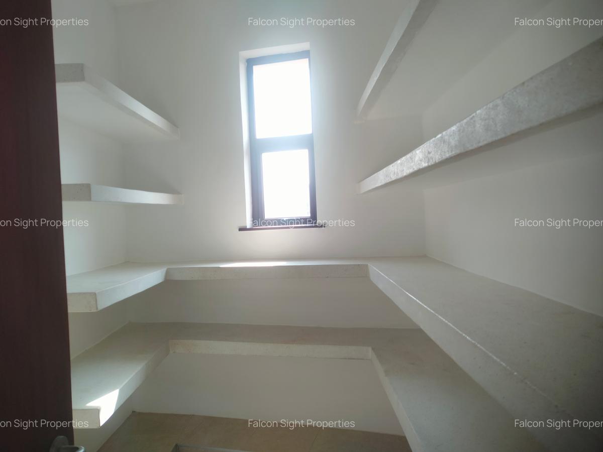 4 Bed Apartment with Swimming Pool at Easy Access To Peponi Road And Few Minutes Drive To Gigiri - 18