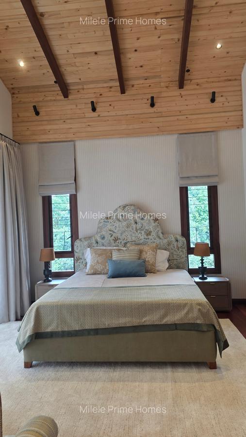 4 Bed Villa with En Suite at Tala Road - 16