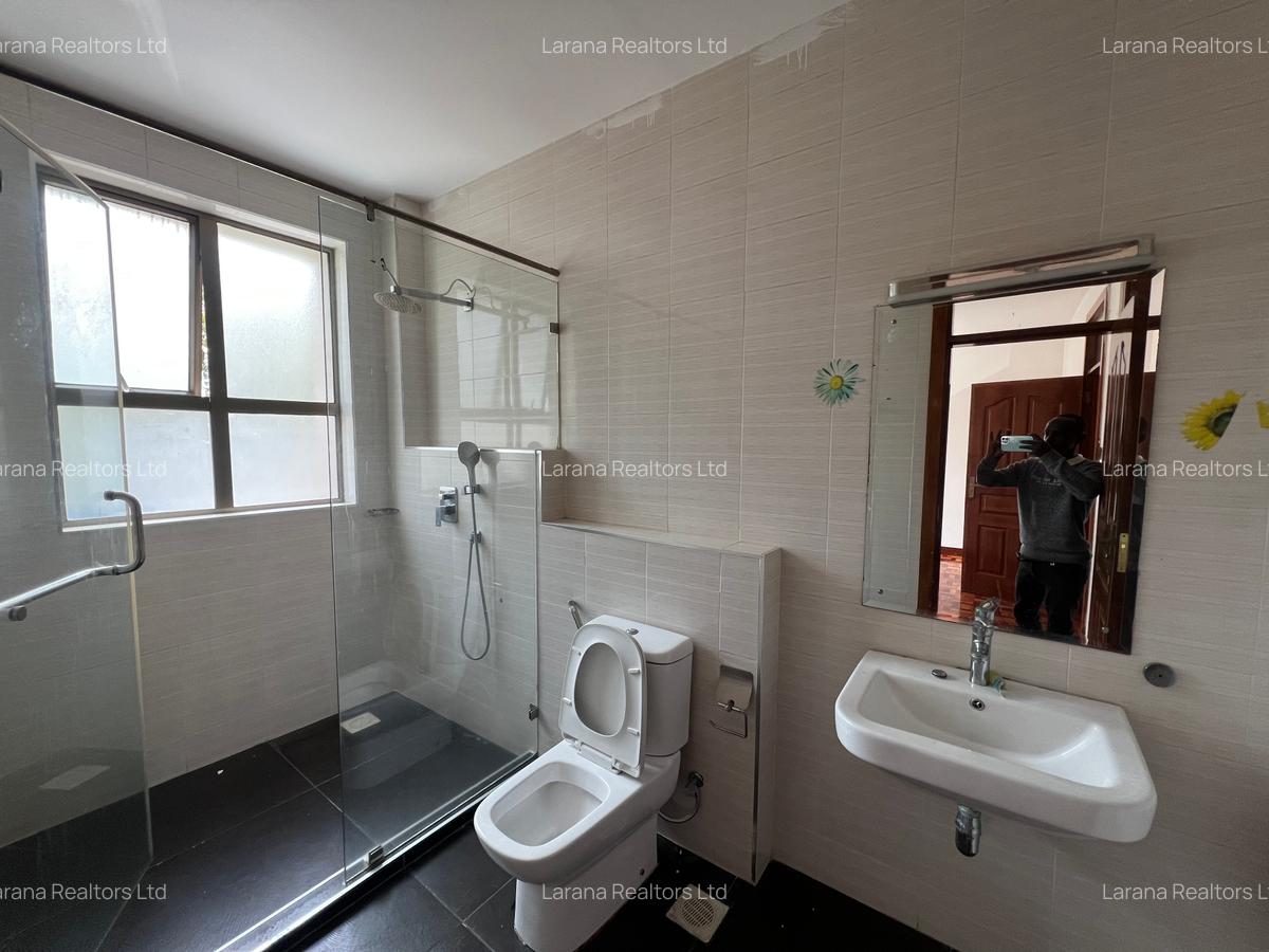 2 Bed Apartment with En Suite at Othaya Rd - 9