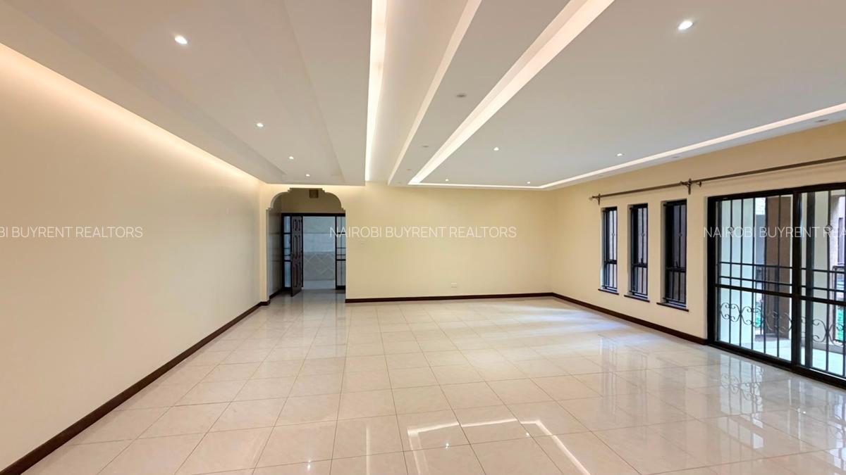 4 Bed Apartment with En Suite in Westlands Area - 1