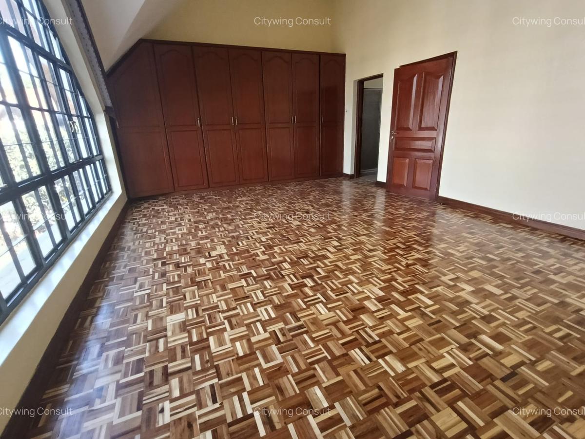 5 Bed Townhouse with En Suite at School Lane - 17