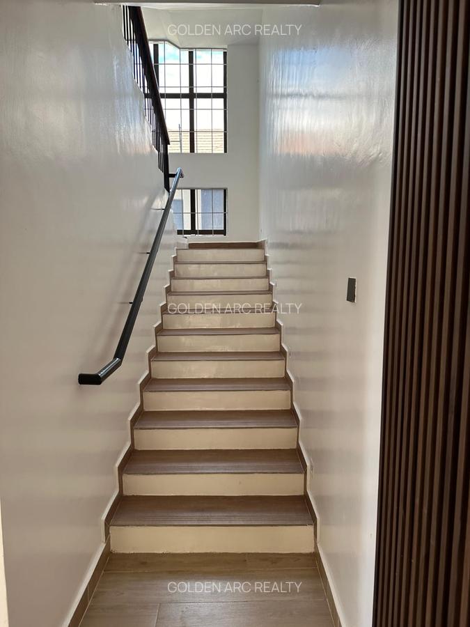 4 Bed Townhouse with En Suite in Ongata Rongai - 8