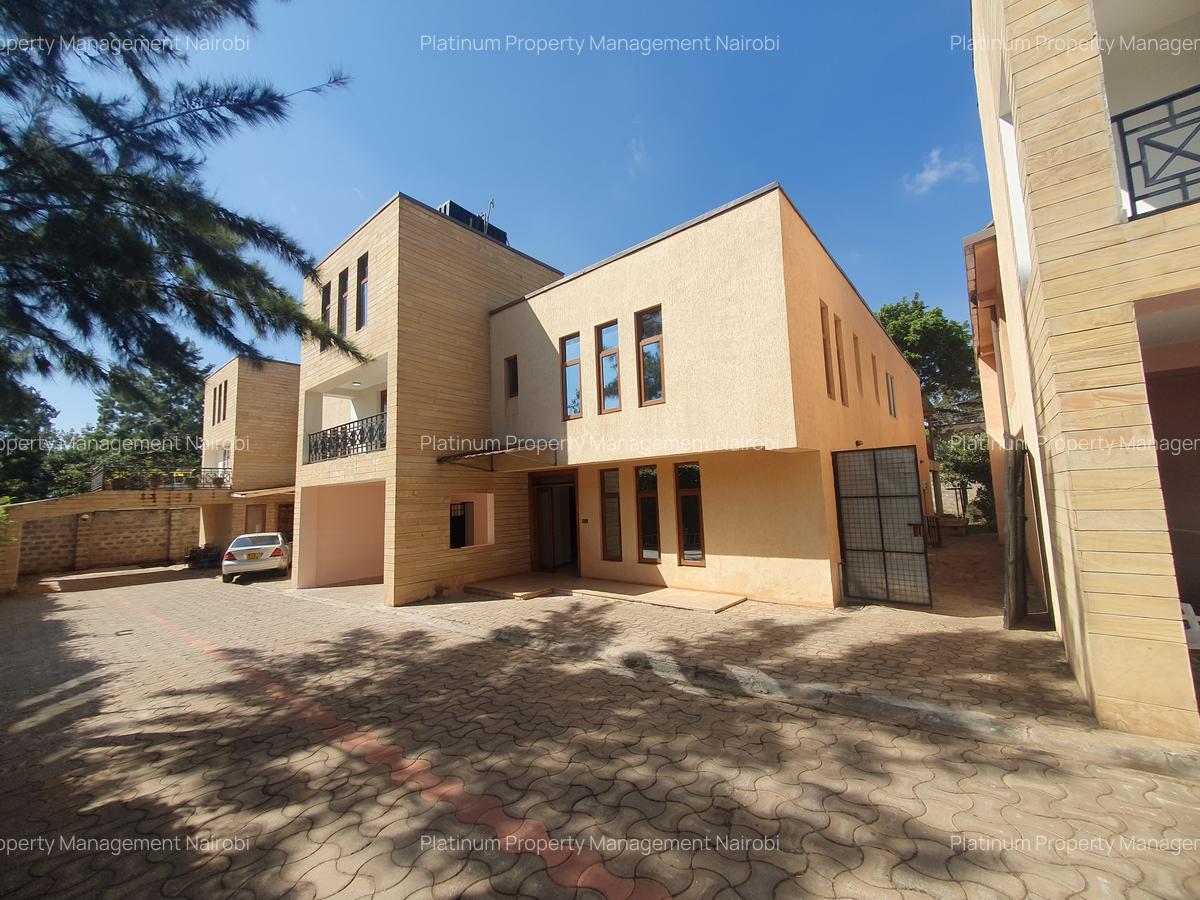 5 Bed House with En Suite at Convent Drive - 1