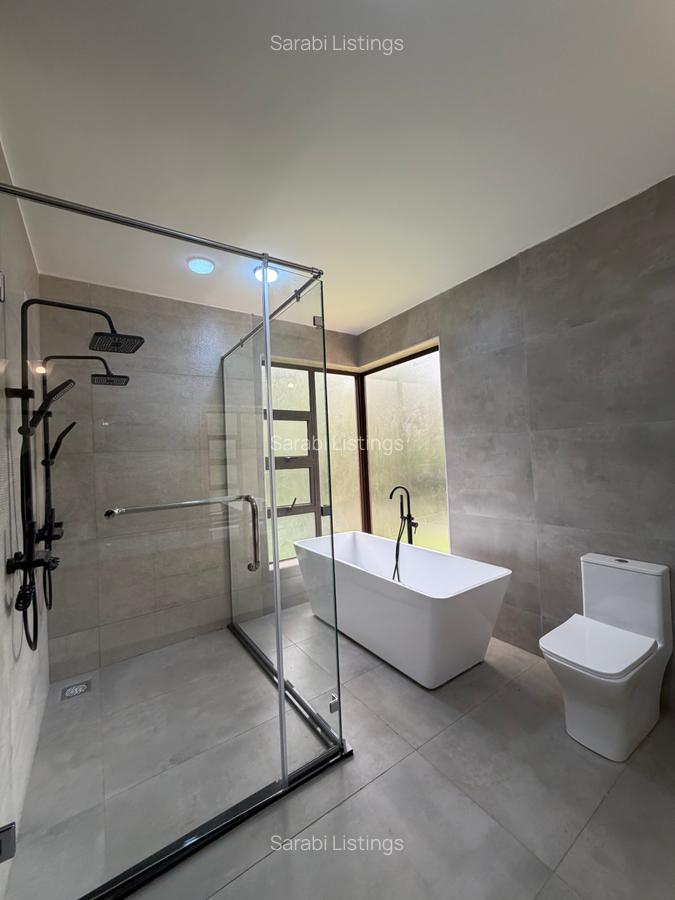 6 Bed Townhouse with En Suite in Karen - 16