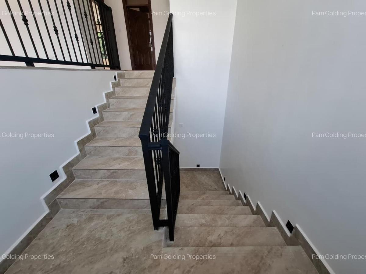 4 Bed House at Muthaiga North Road - 8