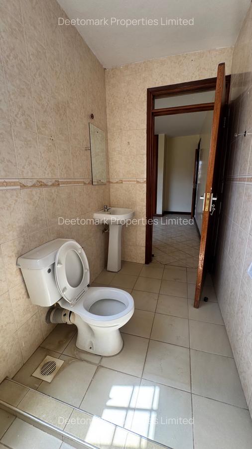 4 Bed Townhouse with En Suite at Dog Unit - 13