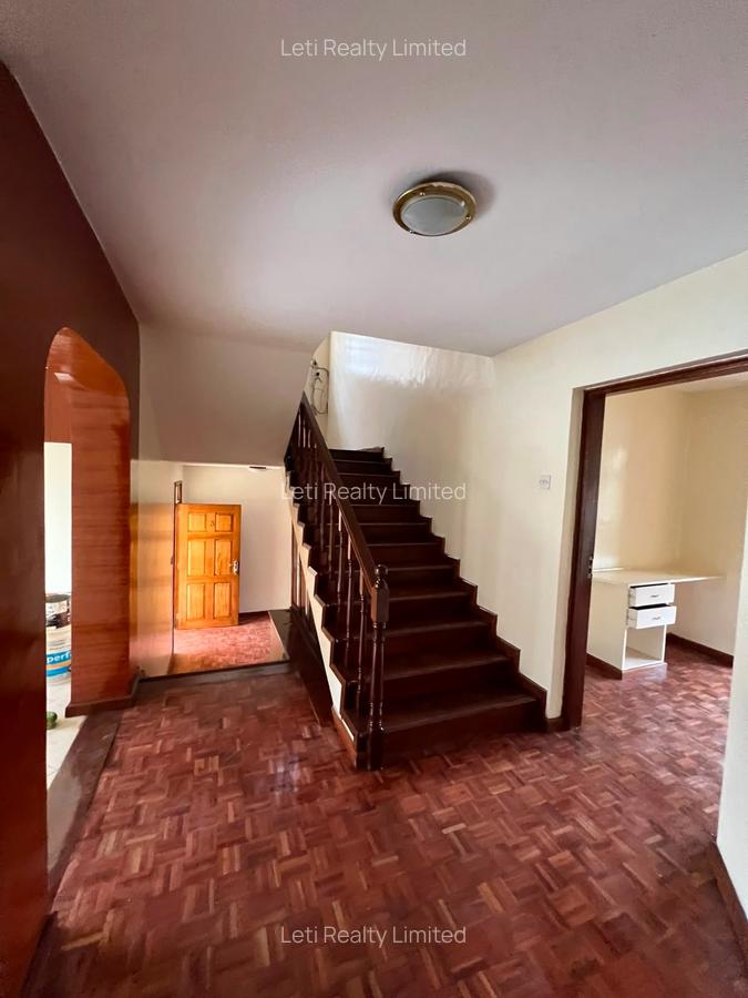 4 Bed Townhouse with En Suite in Lavington - 12