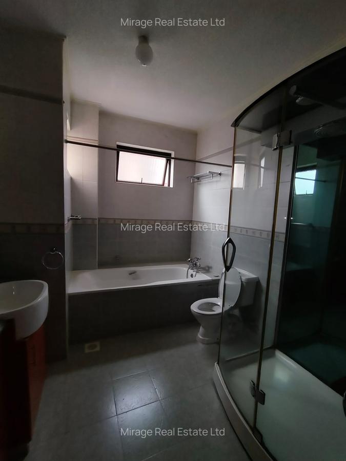 3 Bed Apartment with En Suite in Kilimani - 13
