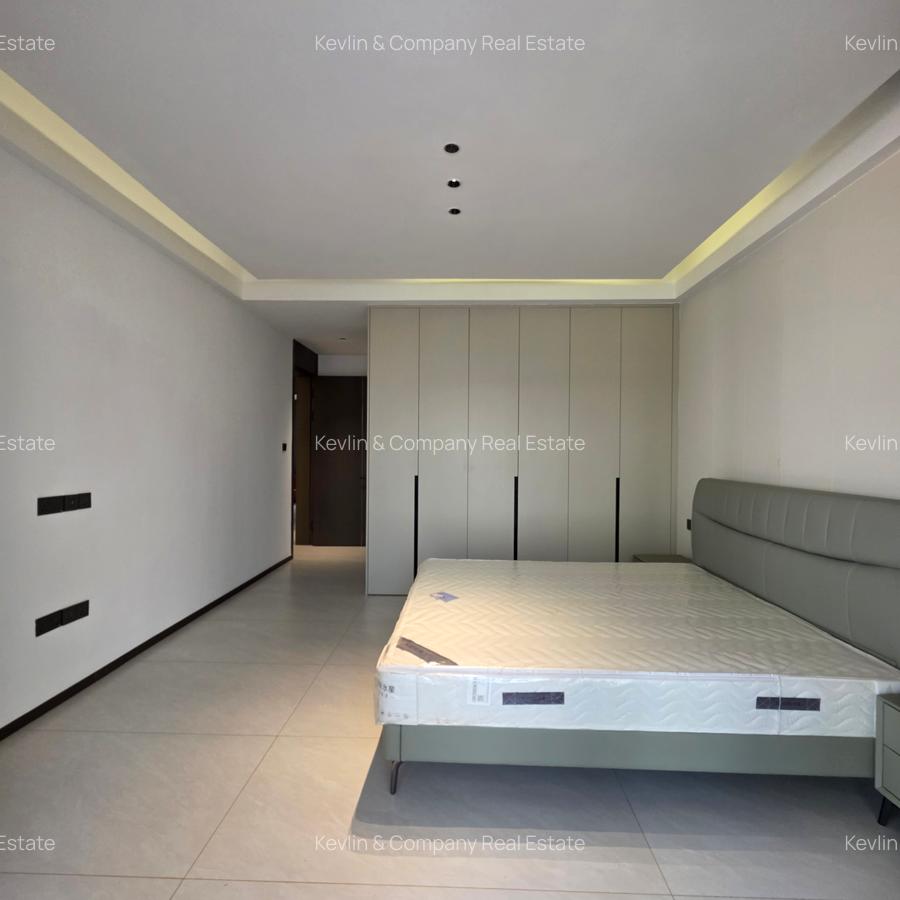 5 Bed Villa with En Suite in Lavington - 14