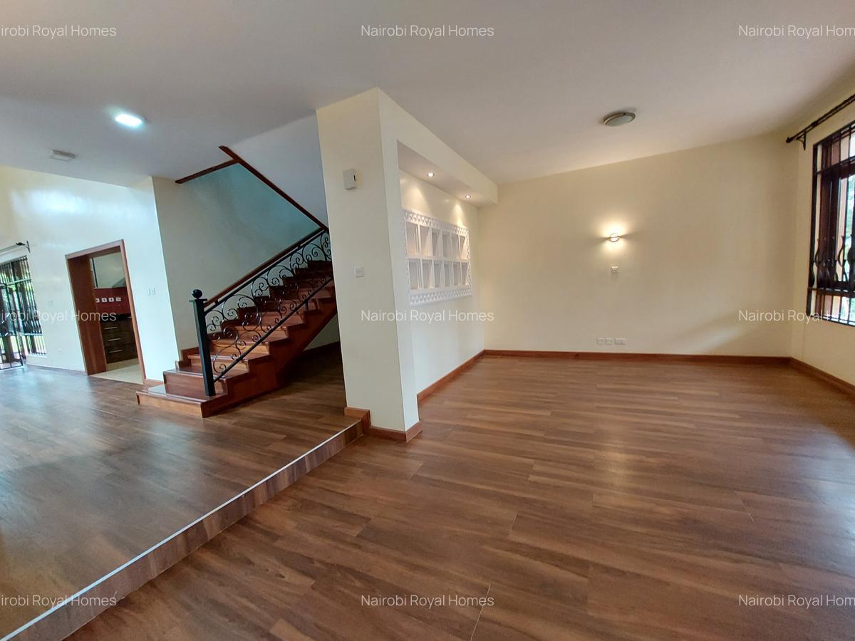 5 Bed Townhouse with En Suite at Runda Mumwe - 7