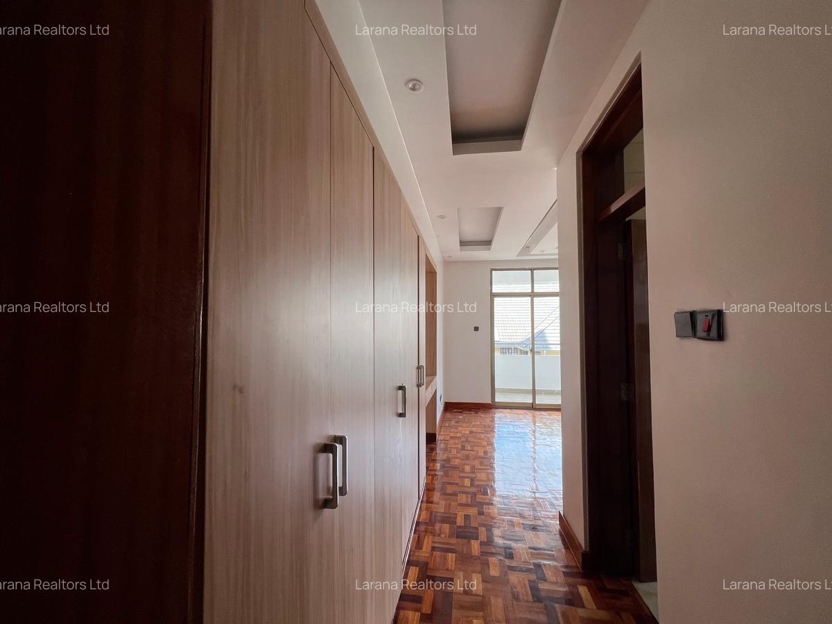 2 Bed Apartment with En Suite at Othaya Rd - 12