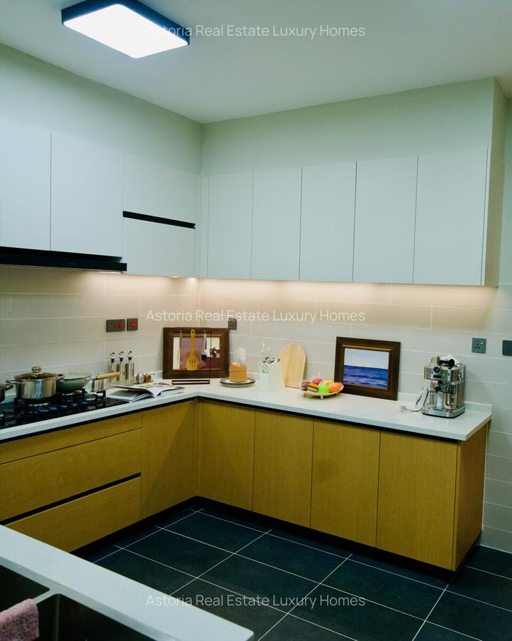 5 Bed Apartment with En Suite at 2026-406 - 6