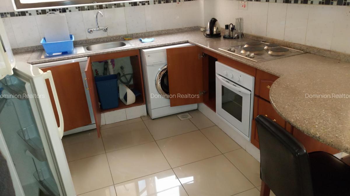 Serviced 1 Bed Apartment with En Suite at Kolobot Drive - 5