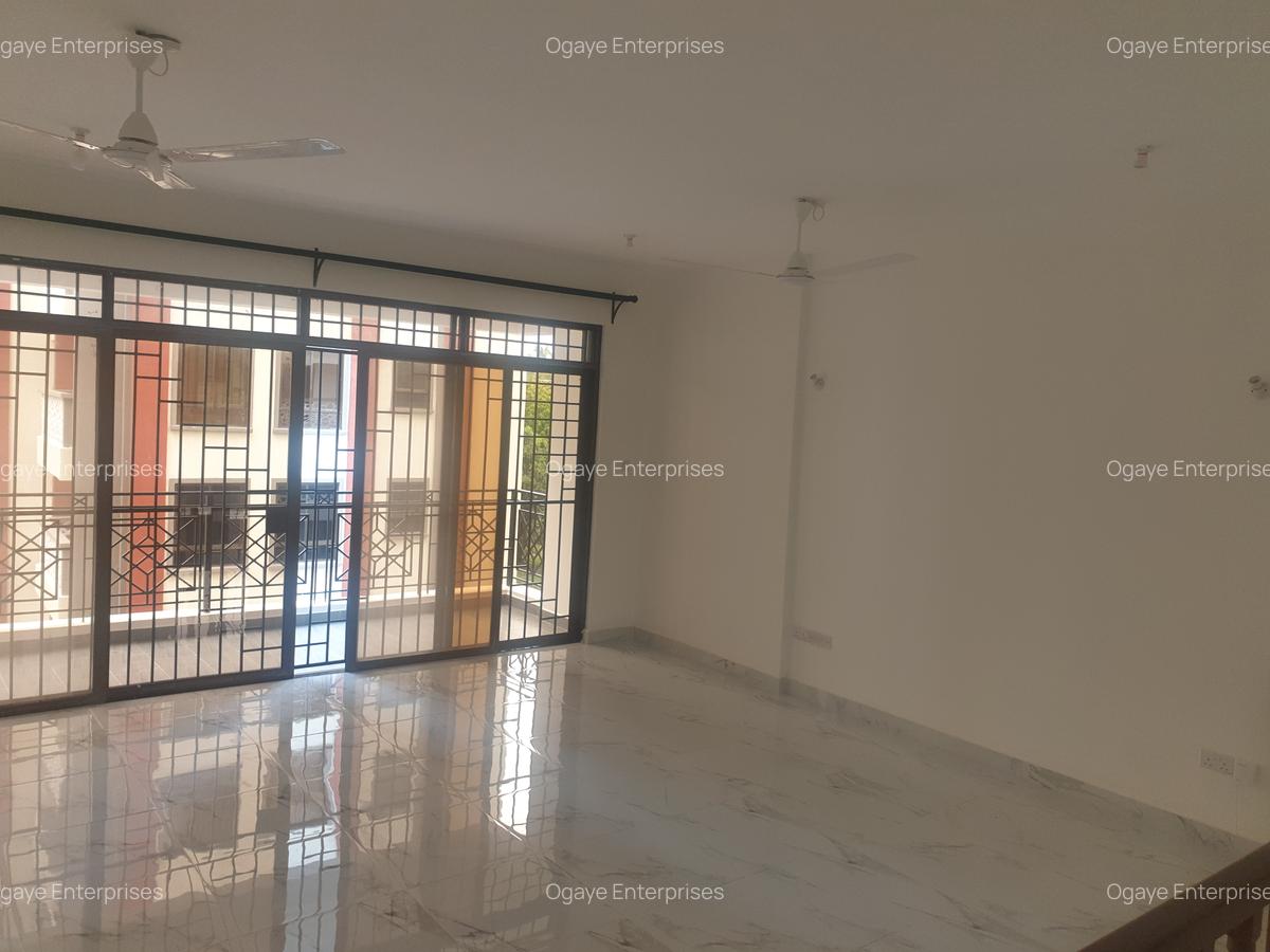 3 Bed Apartment with En Suite at Nyali - 4