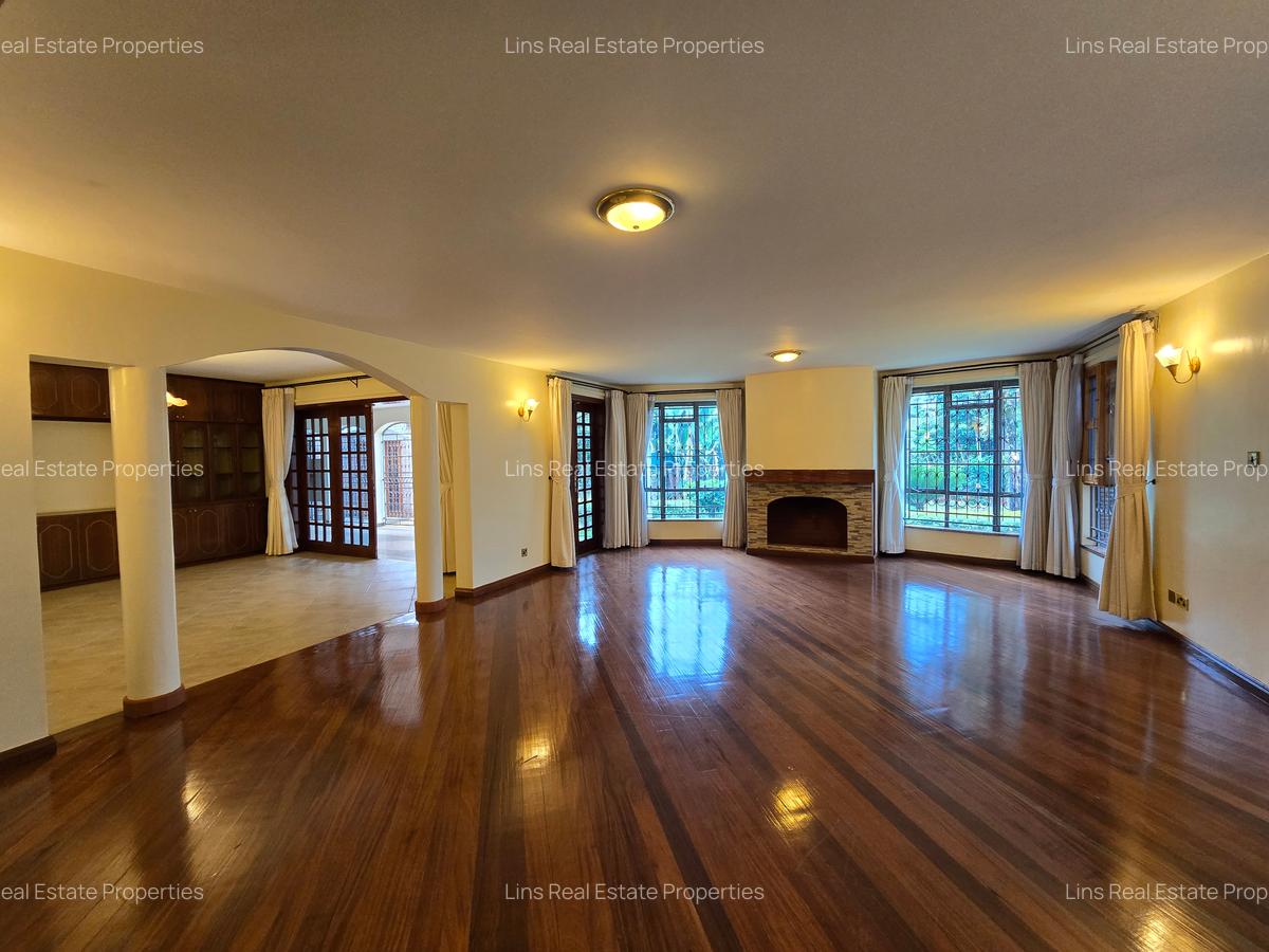 6 Bed House with En Suite in Runda - 9