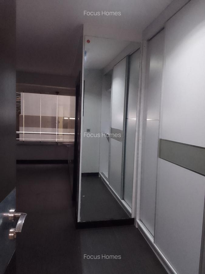 3 Bed Apartment with En Suite in Riverside - 15