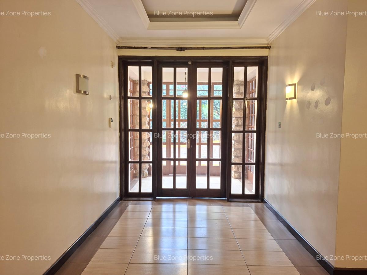 4 Bed Townhouse with En Suite at Rosslyn Lone Tree Estate Rd - 5