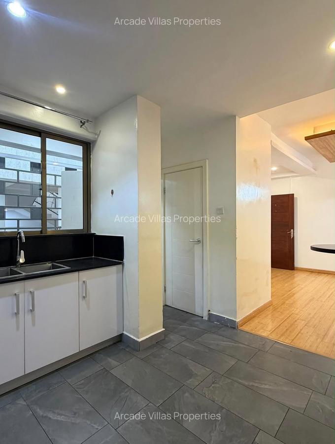 4 Bed Apartment with En Suite in Kileleshwa - 5