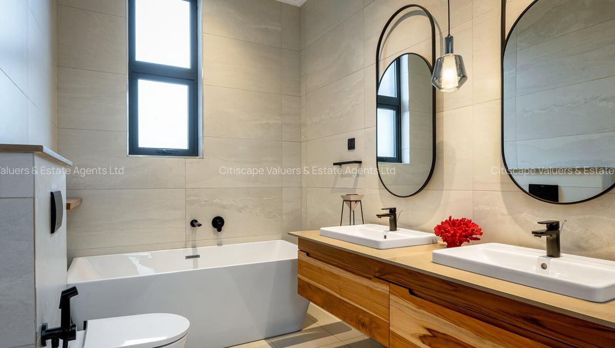 4 Bed Townhouse with En Suite in Loresho - 8