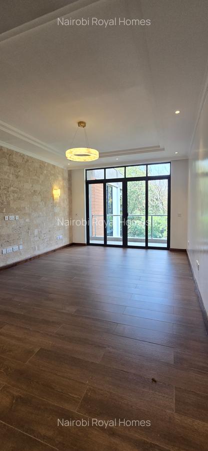 4 Bed Townhouse with En Suite at Lavington Green - 17