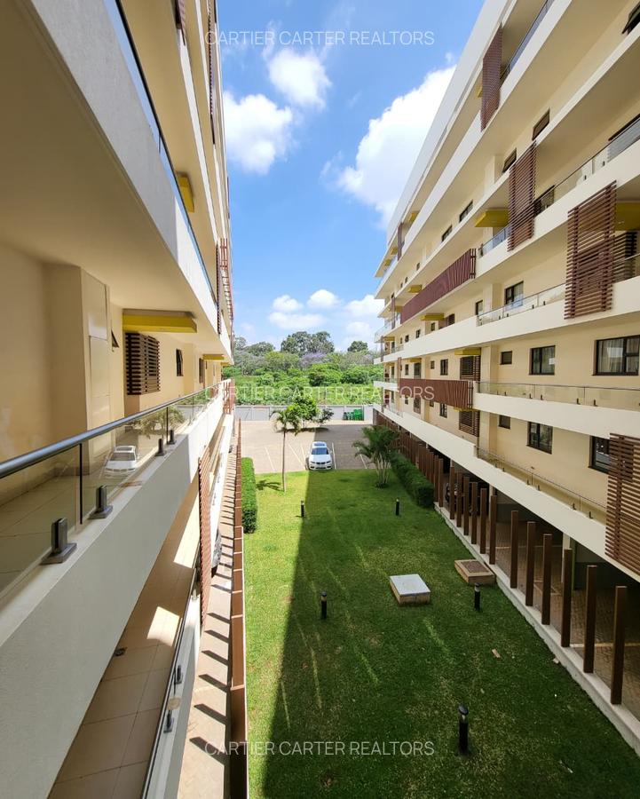 Serviced 2 Bed Apartment with En Suite in Garden Estate - 16